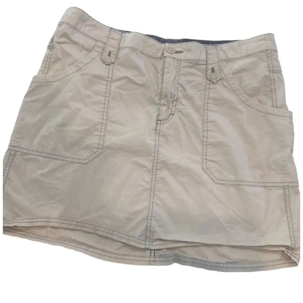 Horny toad organic cotton skirt with gray stitching, size 10